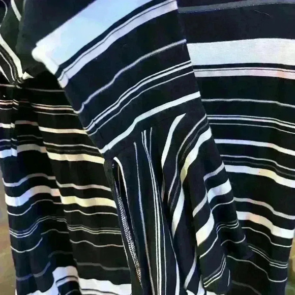 Mossimo flutter sleeve shirt. Size large. Worn once. - Picture 2 of 2